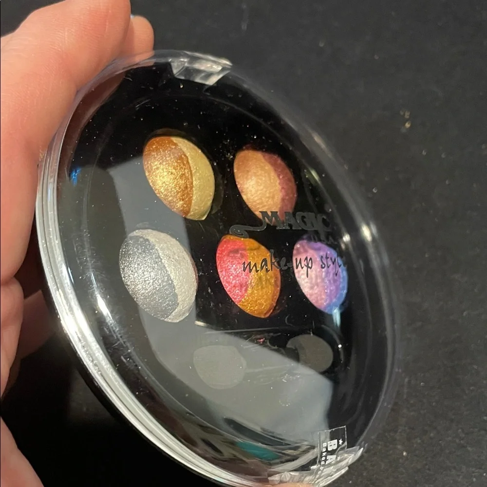 Baked Eyeshadow Palette - Vibrant Multi-Color